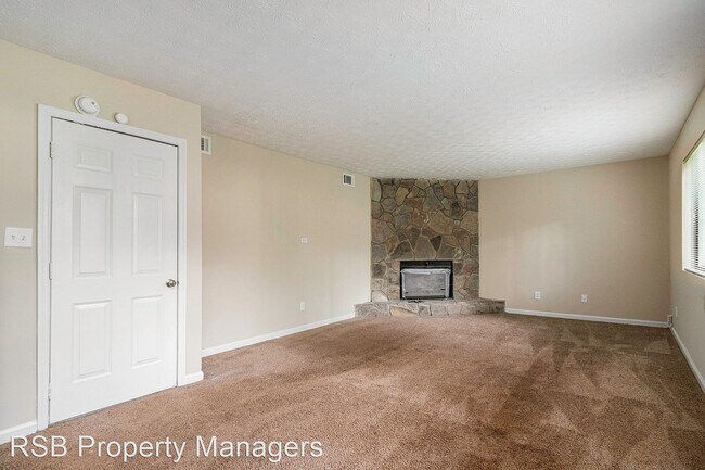 Building Photo - 3 br, 2 bath House - 4731 White Oak Path