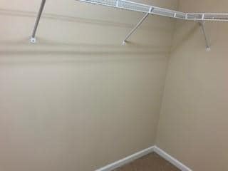 Building Photo - 1335 Hampton Oaks Dr