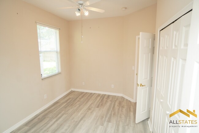 Building Photo - 13504 Eyas Rd