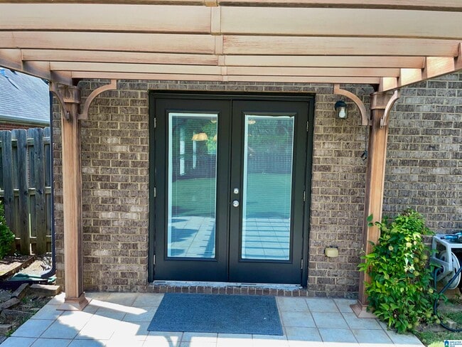 Building Photo - 27152715 Oxmoor Glen Dr