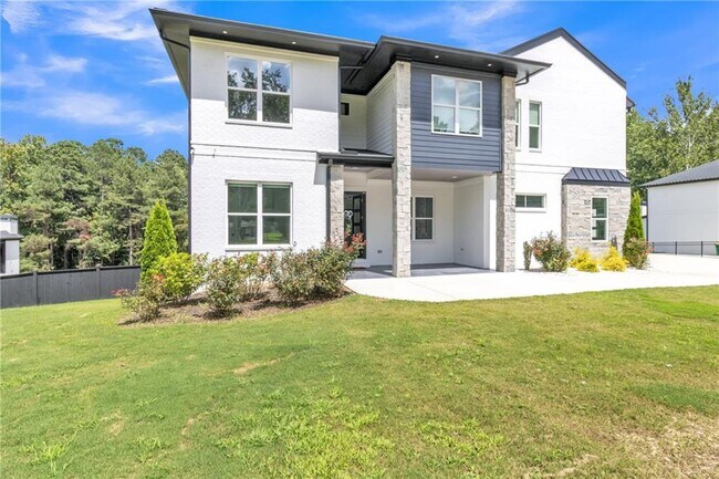 Building Photo - 3671 Hamilton Mill Rd