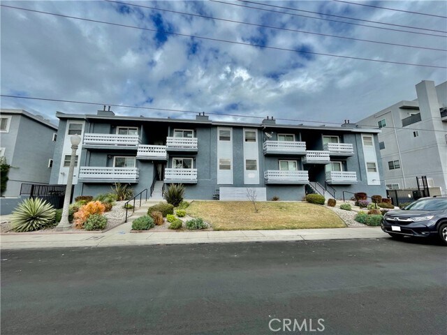 Primary Photo - 6655 W 86th Pl