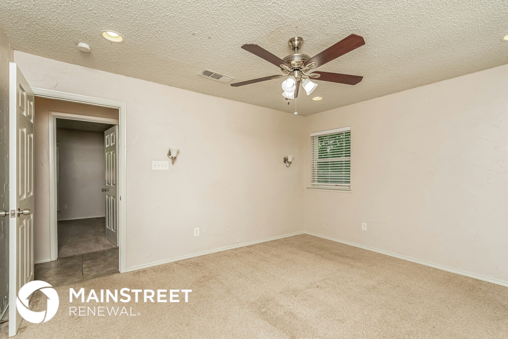 Building Photo - 332 Glenhaven Dr