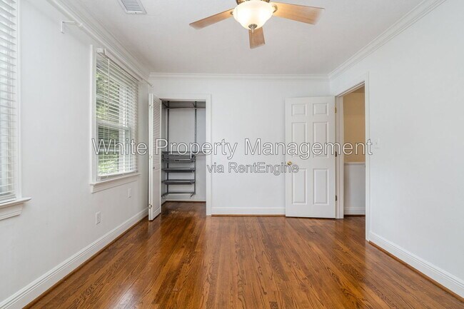 Building Photo - 564 Wakefield Dr