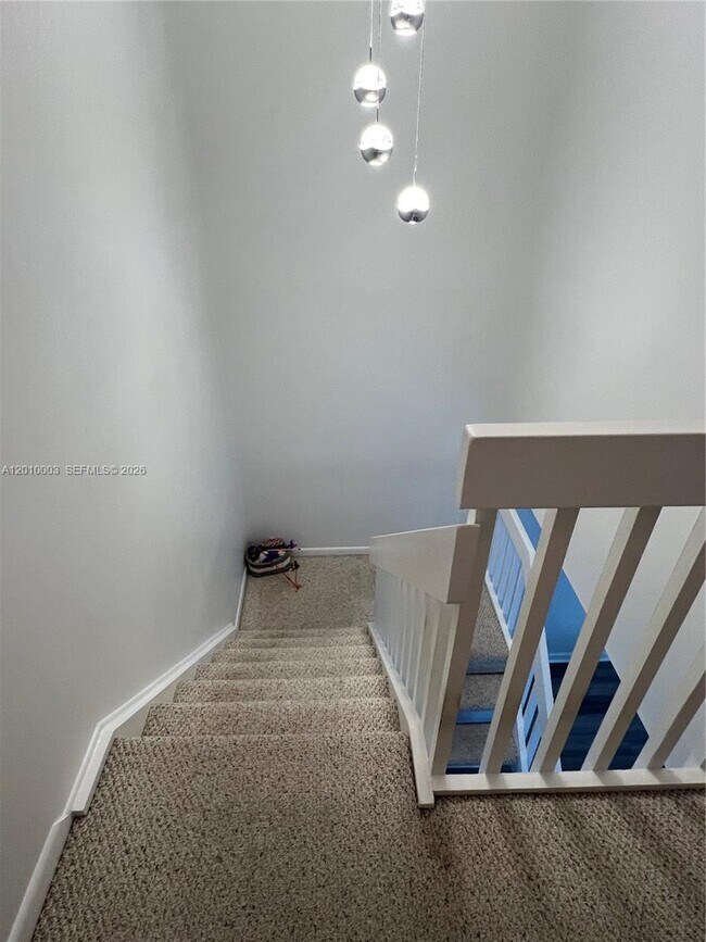 Building Photo - 3357 Cocoplum Cir
