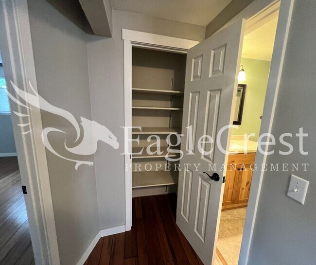 Building Photo - Two Bedroom, One Bathroom House with Fence...