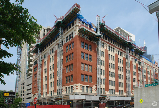 Building Photo - Polk Street Station