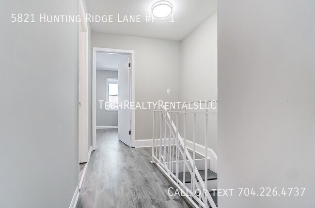 Building Photo - 5821 Hunting Ridge Ln