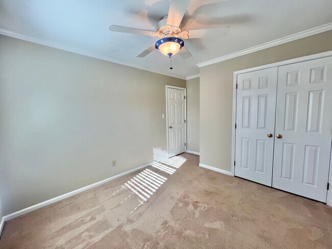 Building Photo - Charming Newly Remodeled 3BD, 2.5BA Raleigh Home with a Bonus Sunroom