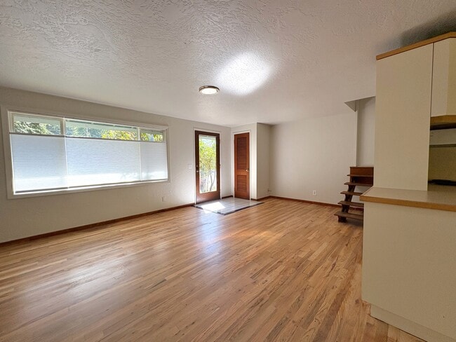 Building Photo - 3060 Onyx St