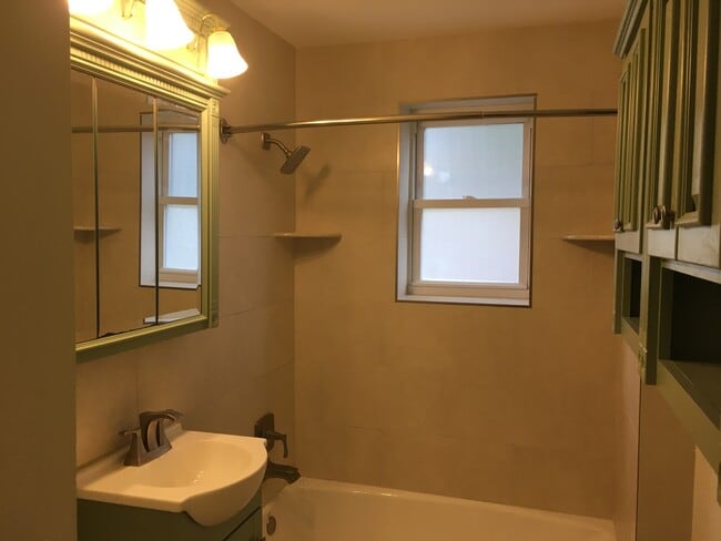 Building Photo - 91 Mountain Laurel Dr