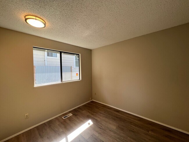 Building Photo - 3643 SE Tenino St