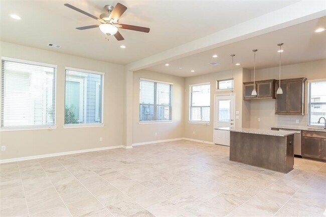 Building Photo - 5546 Sallow Bay Ln