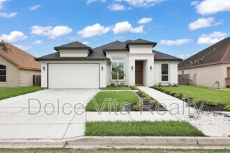 Building Photo - 1416 N Lookout Dr