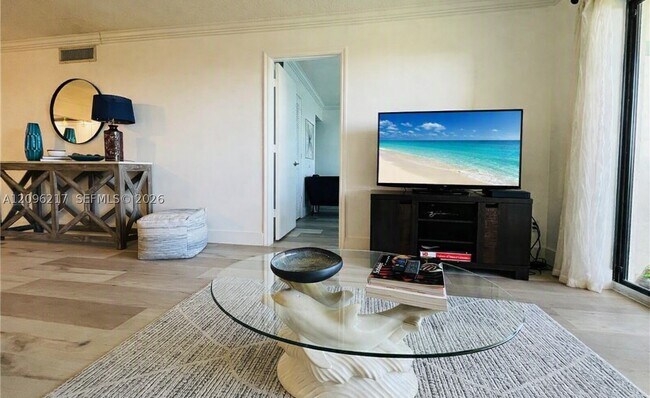 Building Photo - 10044 S Ocean Dr