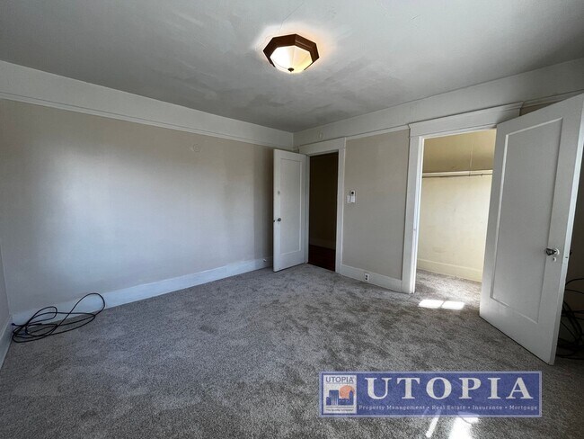 Building Photo - Charming 3 bedroom, 2 bathroom home in the...