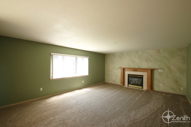 Building Photo - 17019 SE 3rd St