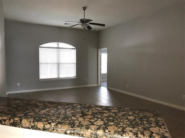 Building Photo - 1817 Mesquite Ln