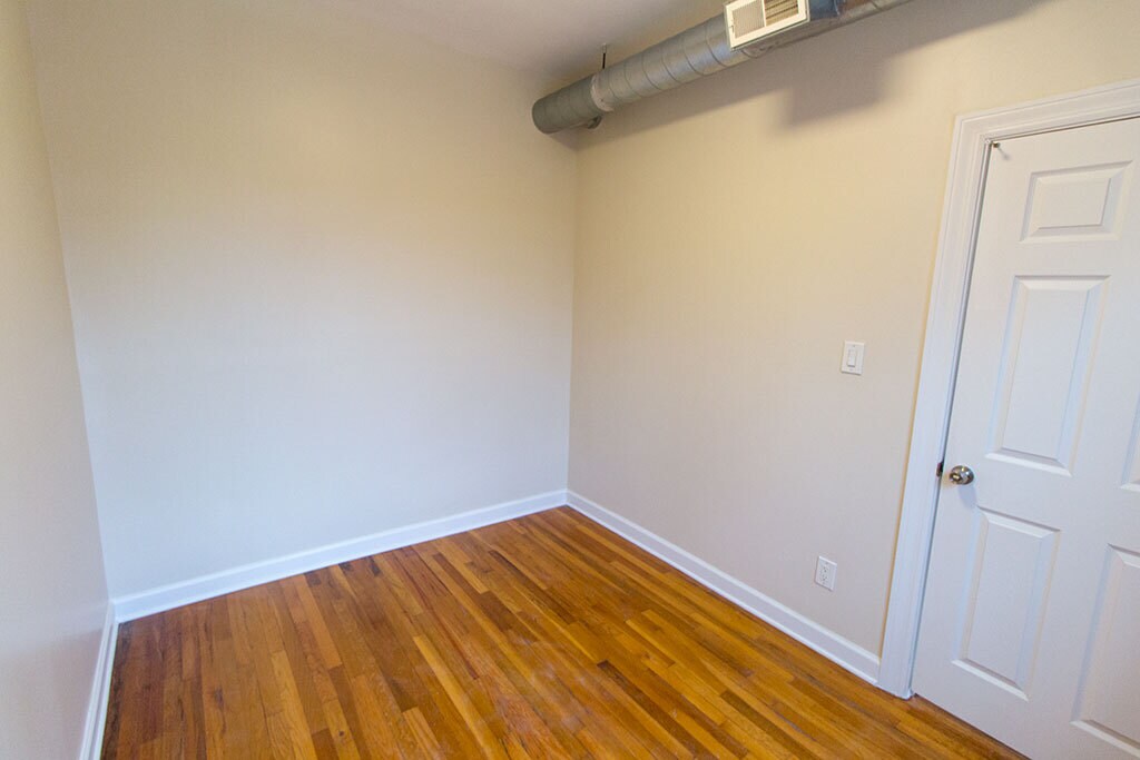 Building Photo - 2333 W Rice St