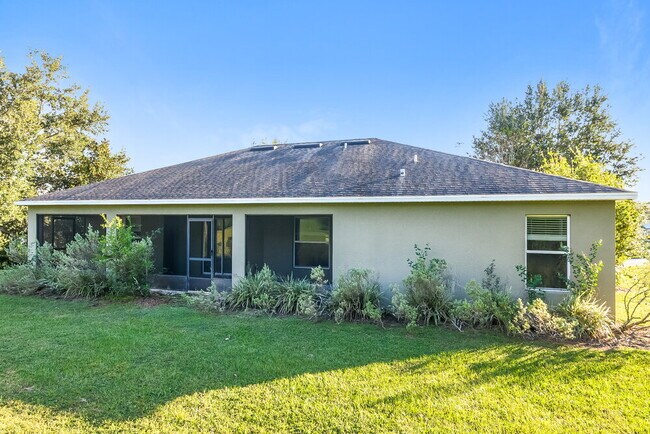 Building Photo - 13307 Tamarack Blvd