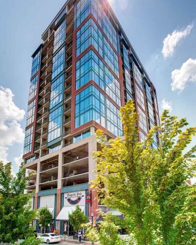 Building Photo - River Market Tower - Unit 1406