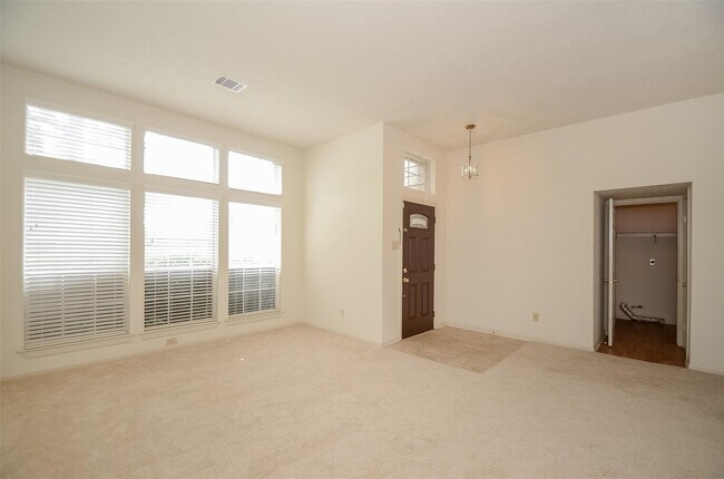 Building Photo - 14319 Whitlock Dr