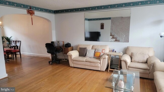 Building Photo - 6024 Reach St