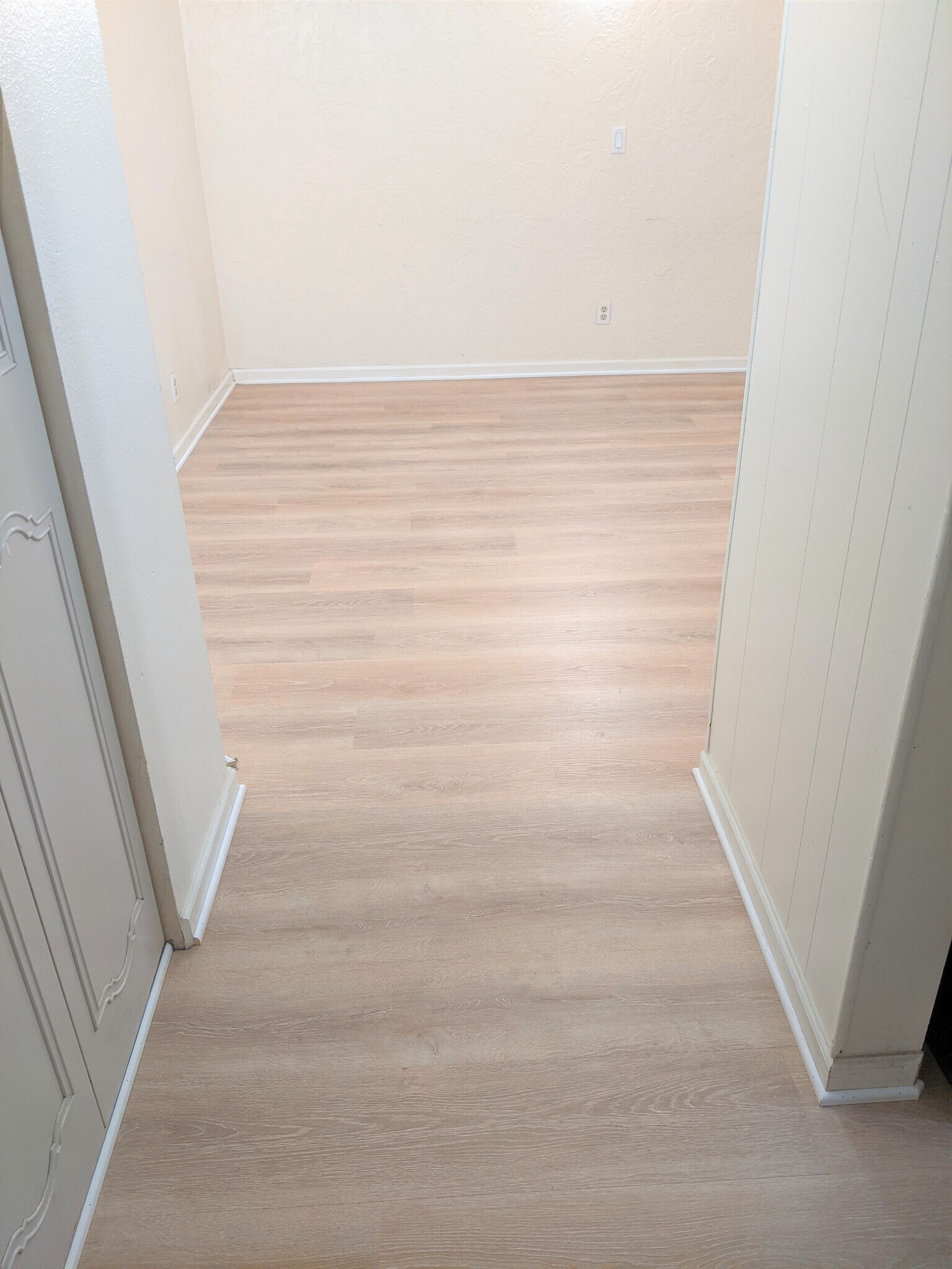 Entry - 805 29th St