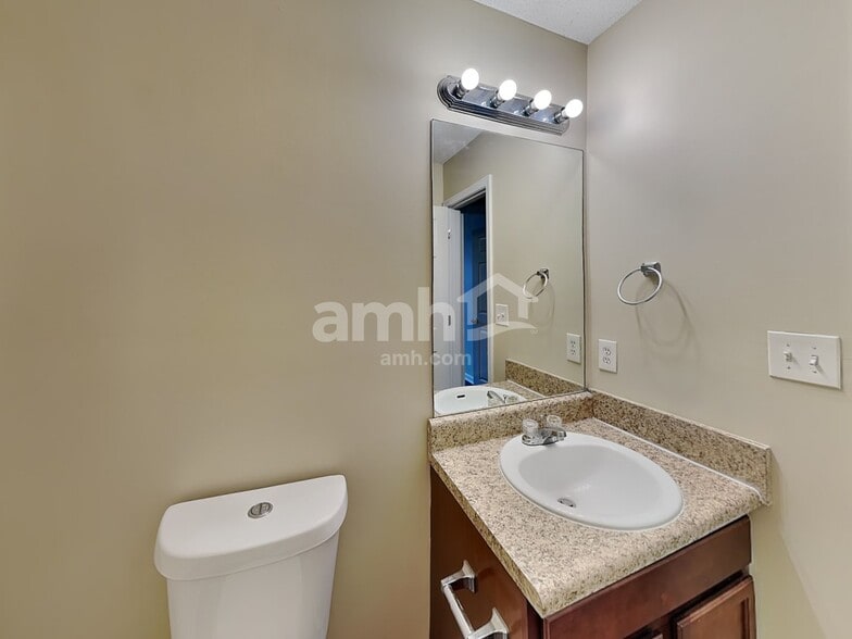 Building Photo - 3335 N Winds Trail