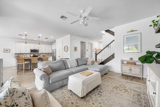 Building Photo - 924 Deer Hvn Dr