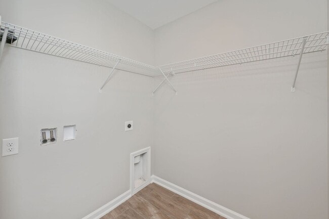 Building Photo - NEW Construction for Rent!!  IDEAL location on the edge of town!