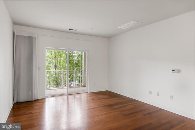 Building Photo - 4323 Champions Run