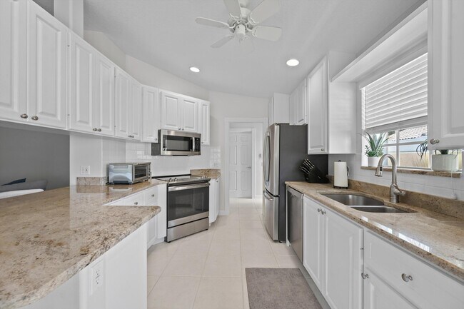 Building Photo - 3136 Verdmont Ln