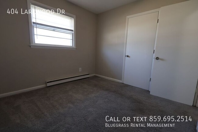 Building Photo - Updated 3-Bedroom Home Near Downtown Lexin...