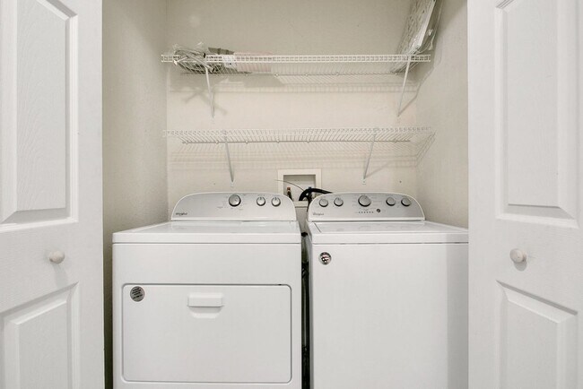 Building Photo - 202 E South St