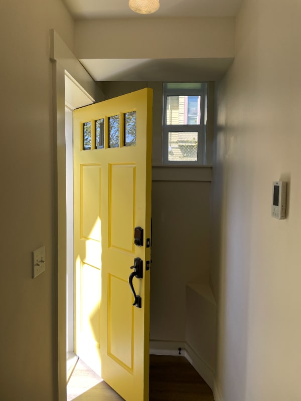 Building Photo - 6113 39th Ave S