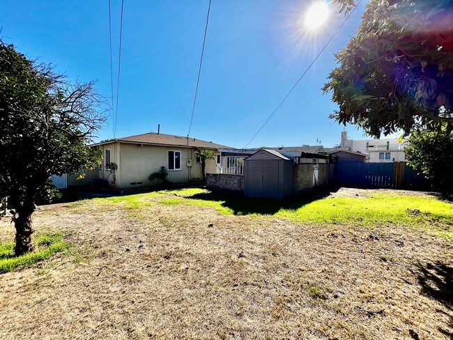 Building Photo - Great 3B 1BA Home in Lemon Grove!