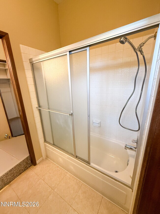 Building Photo - 4011 Bluegrass Ct