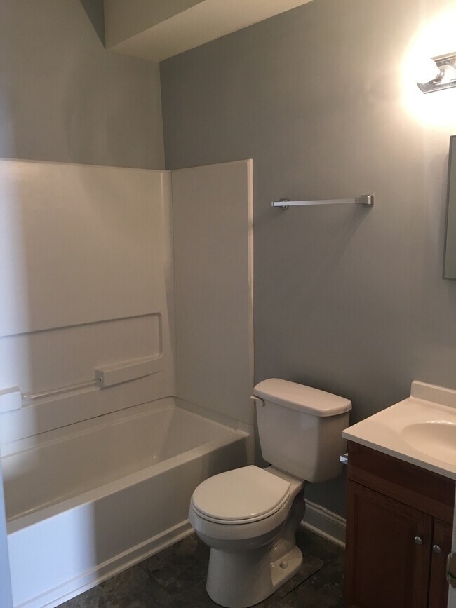 Building Photo - 2710 Armand Pl