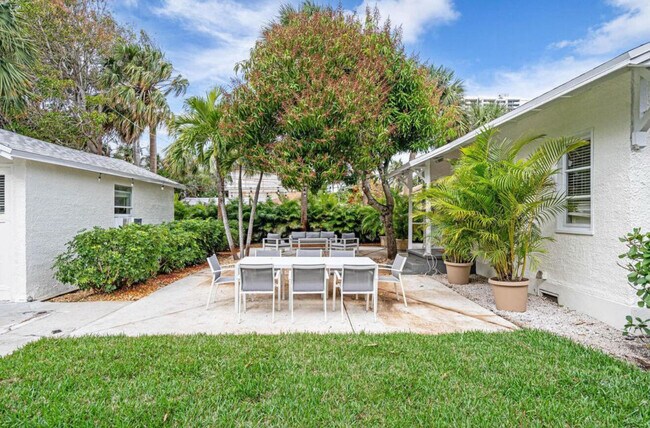 Building Photo - 5301 N Flagler Dr