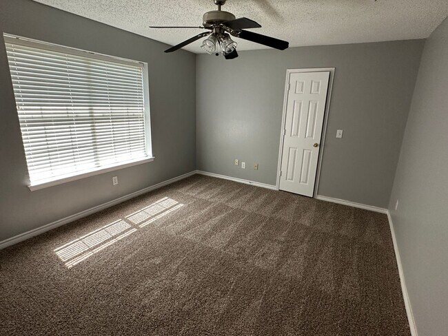 Building Photo - PERFECT HOME IN PRESTON OAKS!