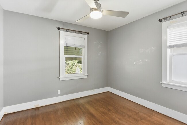 Building Photo - 1608 S 55th St