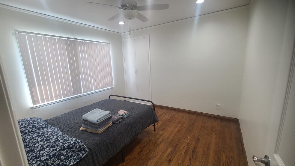 Building Photo - 2019 N Manning St