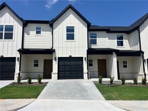 Building Photo - 1713 Cuppett Cir