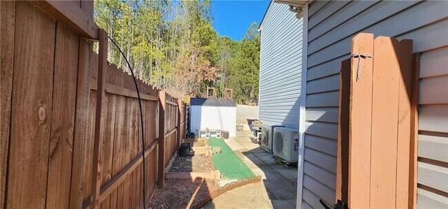 Building Photo - 3825 Jackson Shoals Ct SW