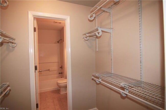 Building Photo - 1761 Ocean Bay Dr