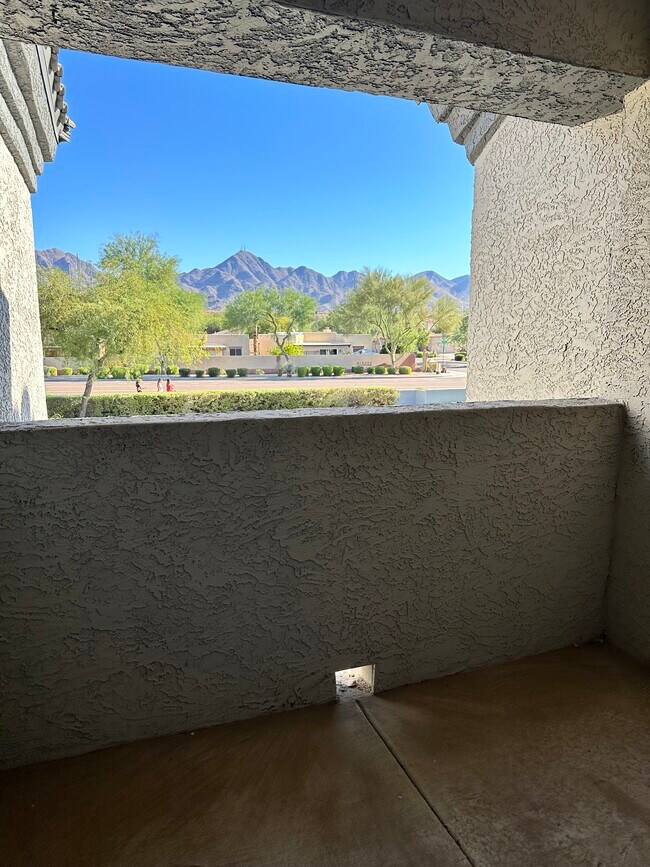 Building Photo - 15095 N Thompson Peak Pky
