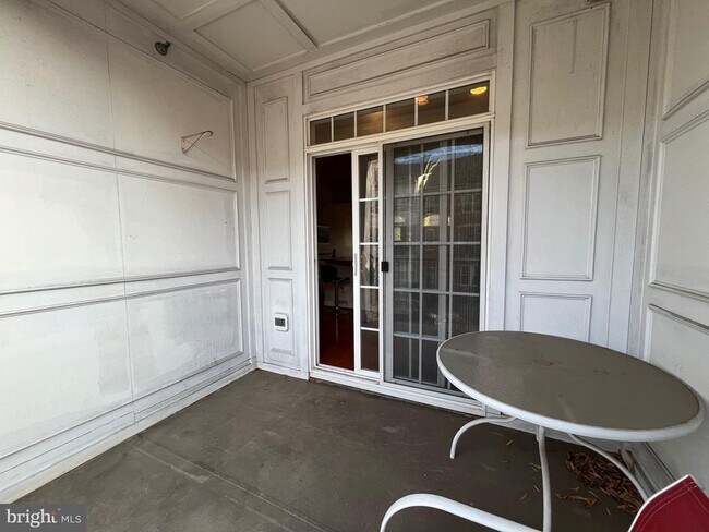 Building Photo - 604 Ridgemont Ave