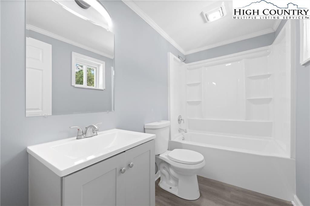 Building Photo - 1175 Bamboo Rd