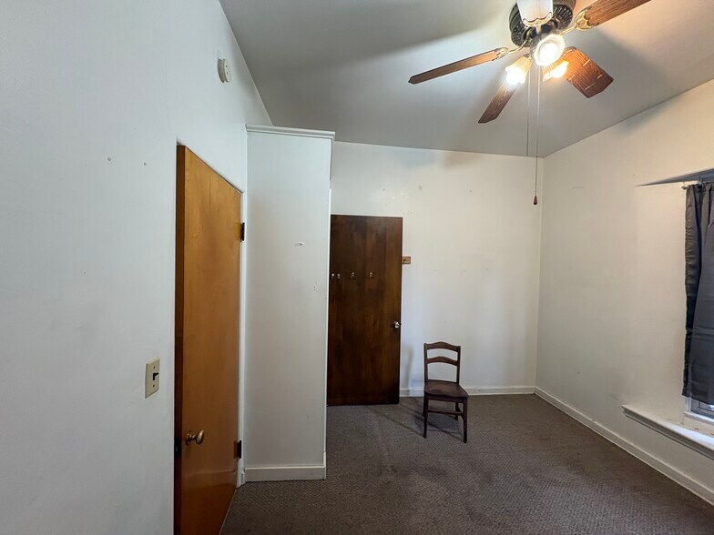 Building Photo - 1607 6th St